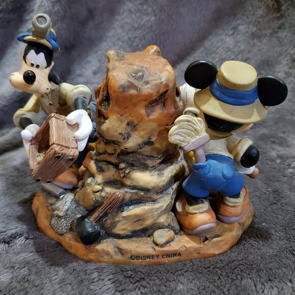 Disney World Animal Kingdom Big Dig in the Boneyard Figurine Statue Collectible - Picture 6 of 10